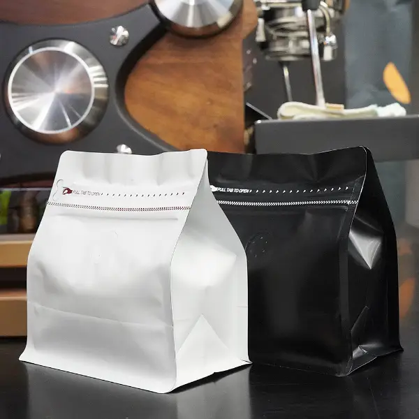 150G sacolas horizontais de café em materiais plásticos brancos e pretos