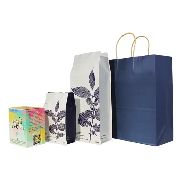 Estoque sacolos grandes de papel kraft com alça torcida usados em sacolas de café e embalagens de presente