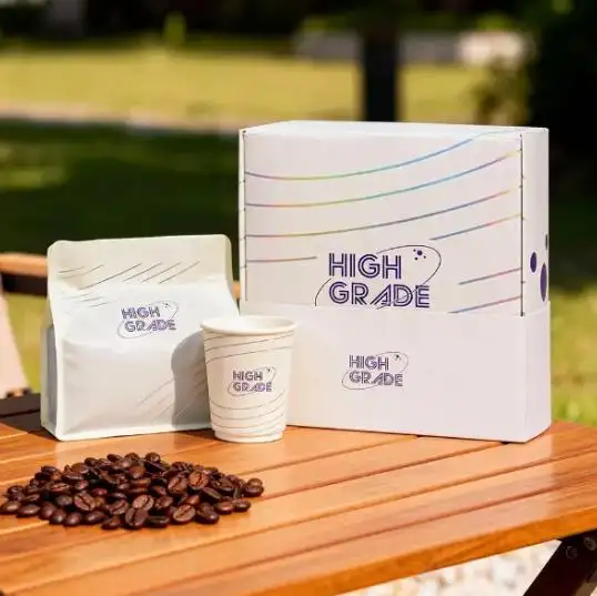 Saquinho de café na caixa para cold brew